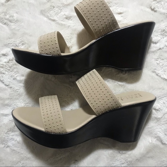 Italian ShoeMakers Wedge Heel Sandal 8 1/2M - Picture 9 of 10